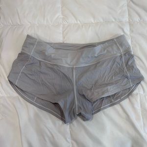 Lululemon Speed up short 2.5”